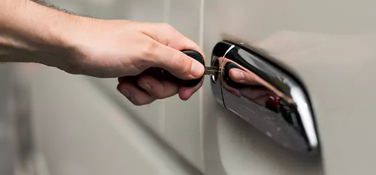 Why Choose Our Auto Locksmith Team in Moore, OK?