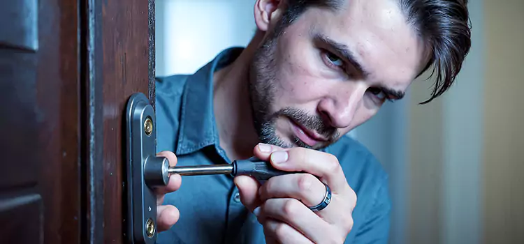 Eviction Locksmith Moore